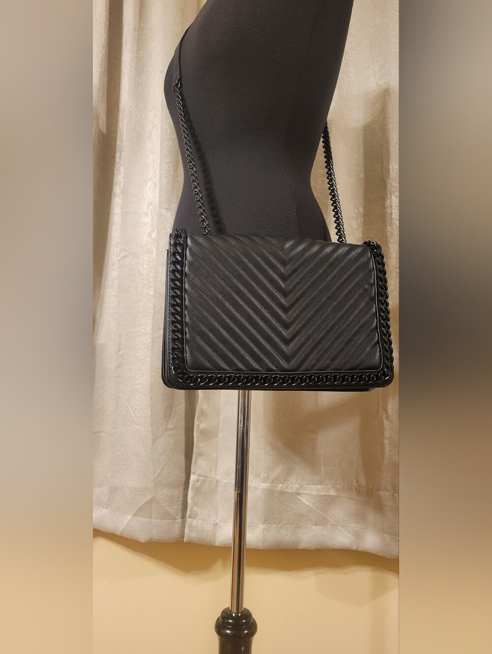 Euc Purse - Picture 10 of 13
